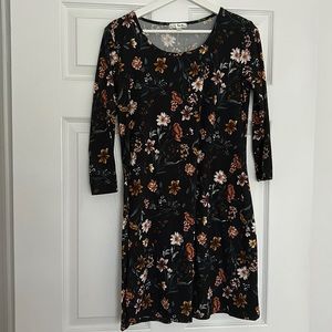 Nine Britton Medium Long Sleeve Floral Dress